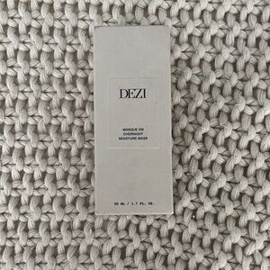 DEZI Masque On Hydration Treatment